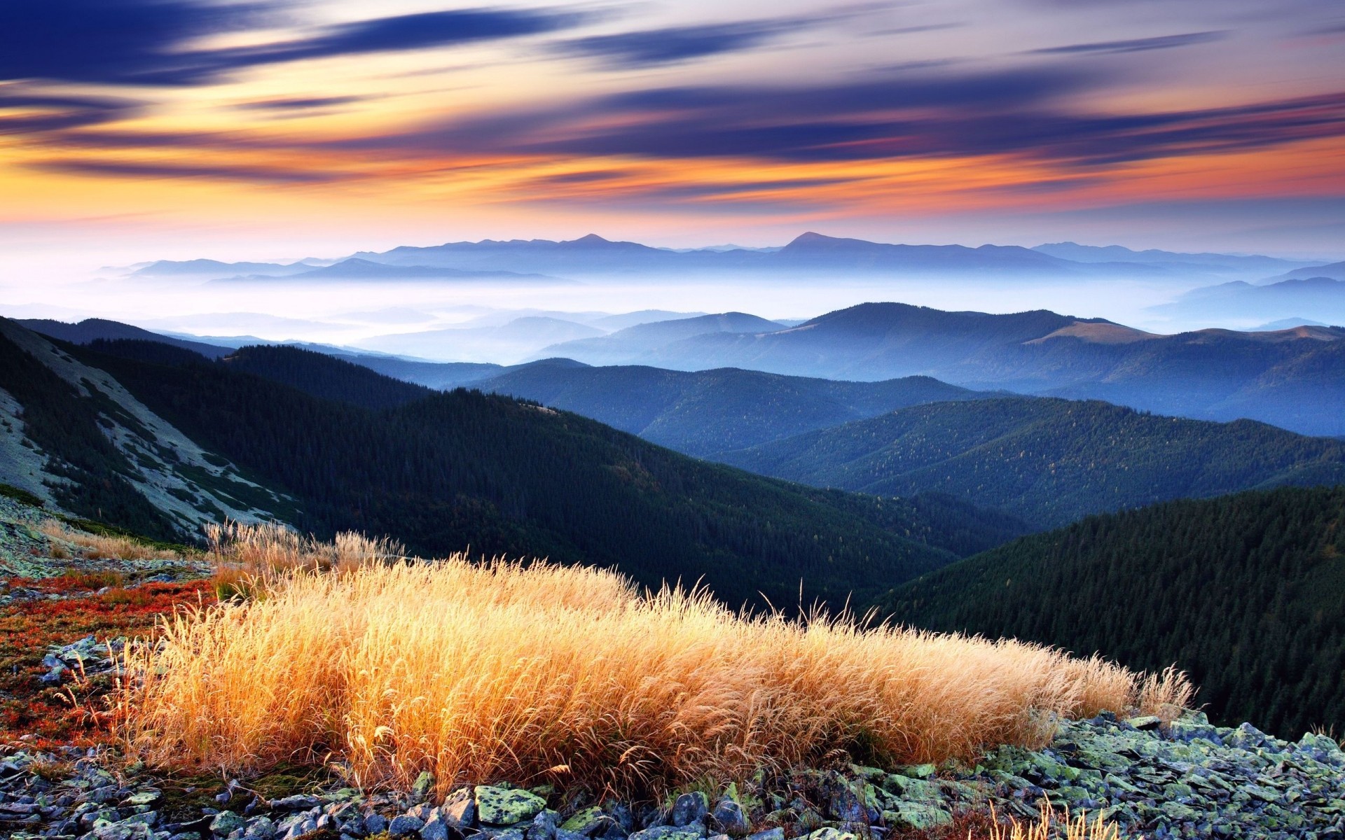 paysage paysage montagnes nature neige ciel voyage coucher de soleil automne aube lac scénique à l extérieur eau bois herbe vue