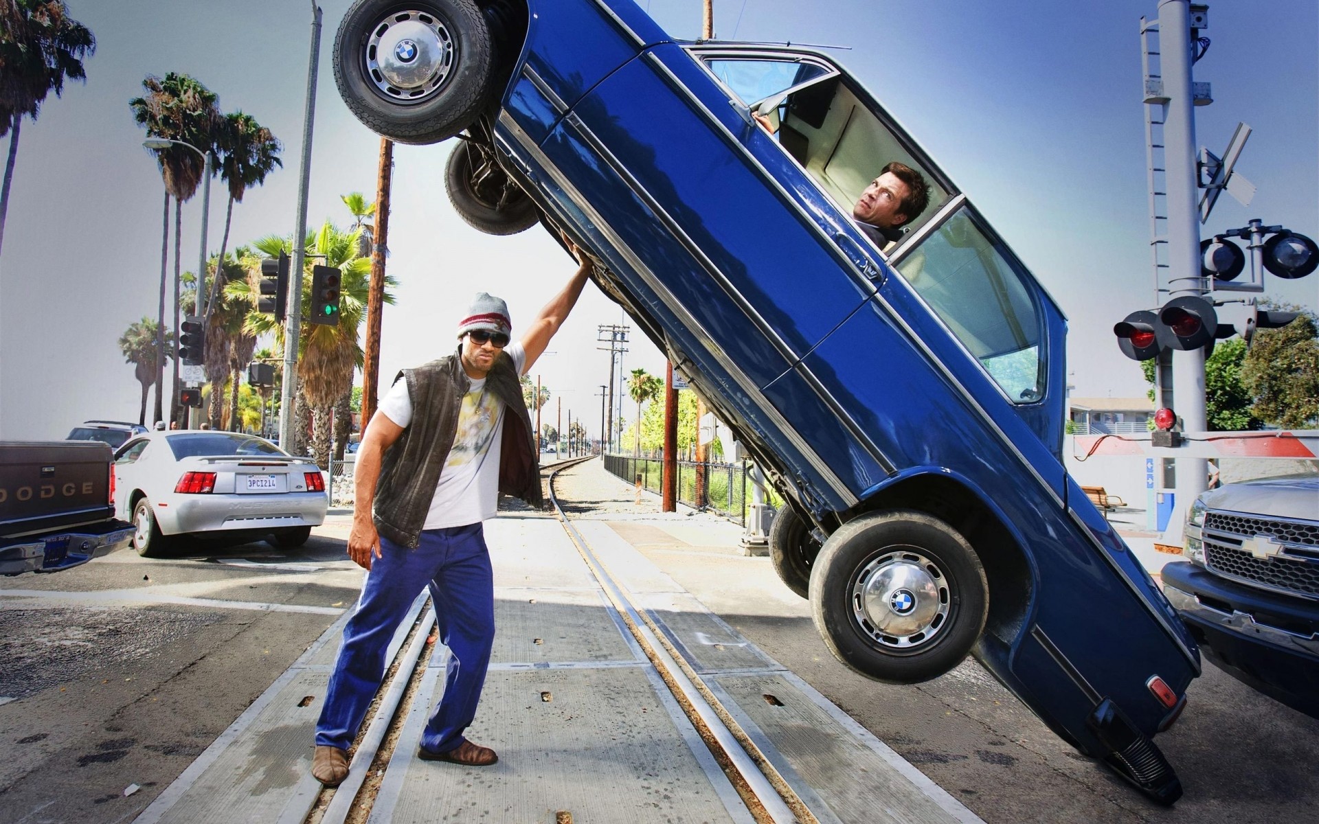 homens carro carro sistema de transporte sozinho estrada homem rua adulto ator homem famoso