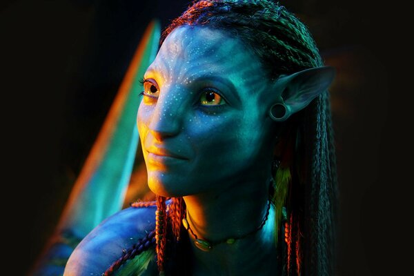 Avatar neytiri navi luz en la cara atención personaje fil