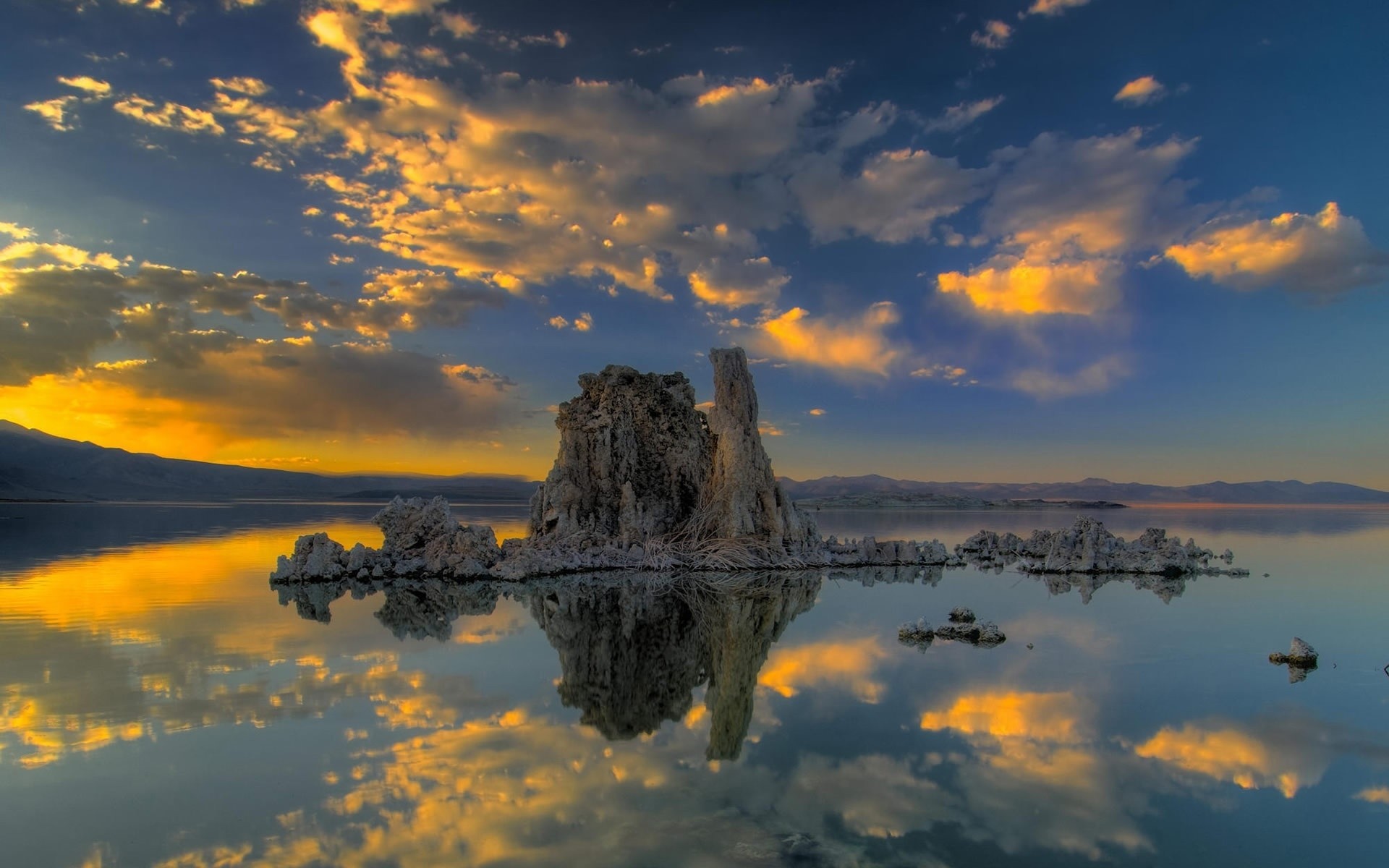 winter sunset water reflection sky dawn landscape travel lake nature dusk evening cloud outdoors