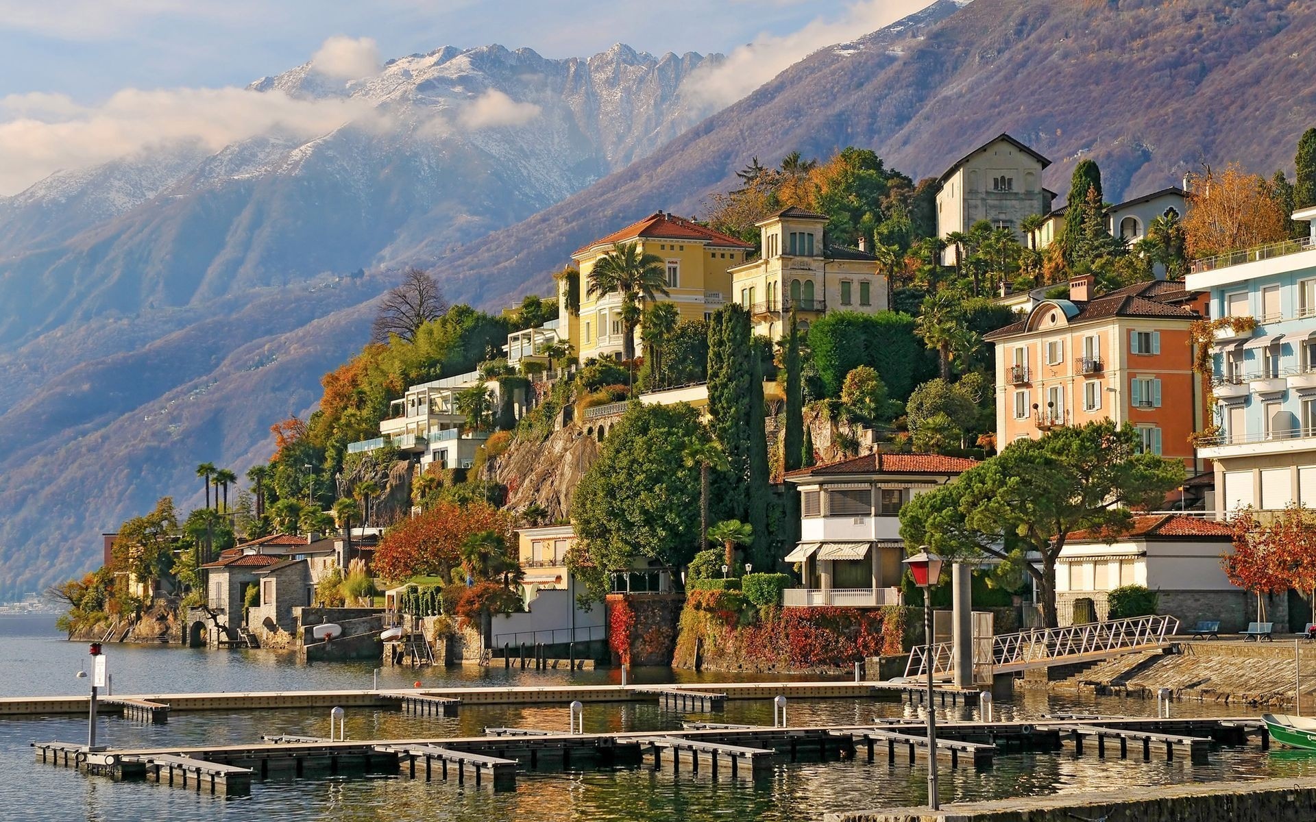 otras ciudades arquitectura casa viajes agua ciudad casa ciudad lago al aire libre turismo espectáculo río cielo verano viejo casas vacaciones tejados escénico montañas humo casas