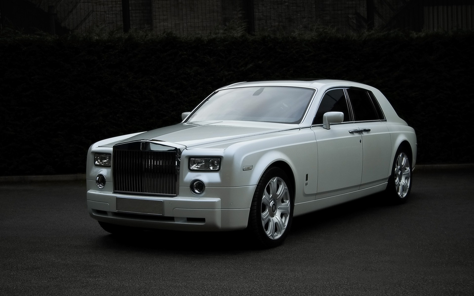 rolls royce auto auto nero cappuccio sistema di trasporto ruote mezzogiorno berlina marciapiede coupe veloce drive limousine di lusso