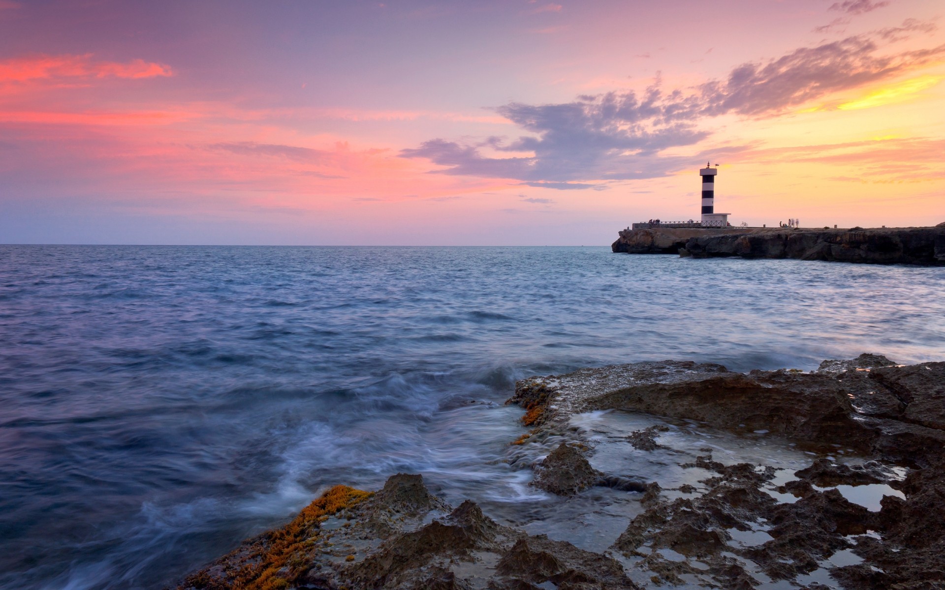 paisagens pôr do sol água mar crepúsculo oceano amanhecer praia mar céu noite paisagem paisagem sol viagens farol pedras