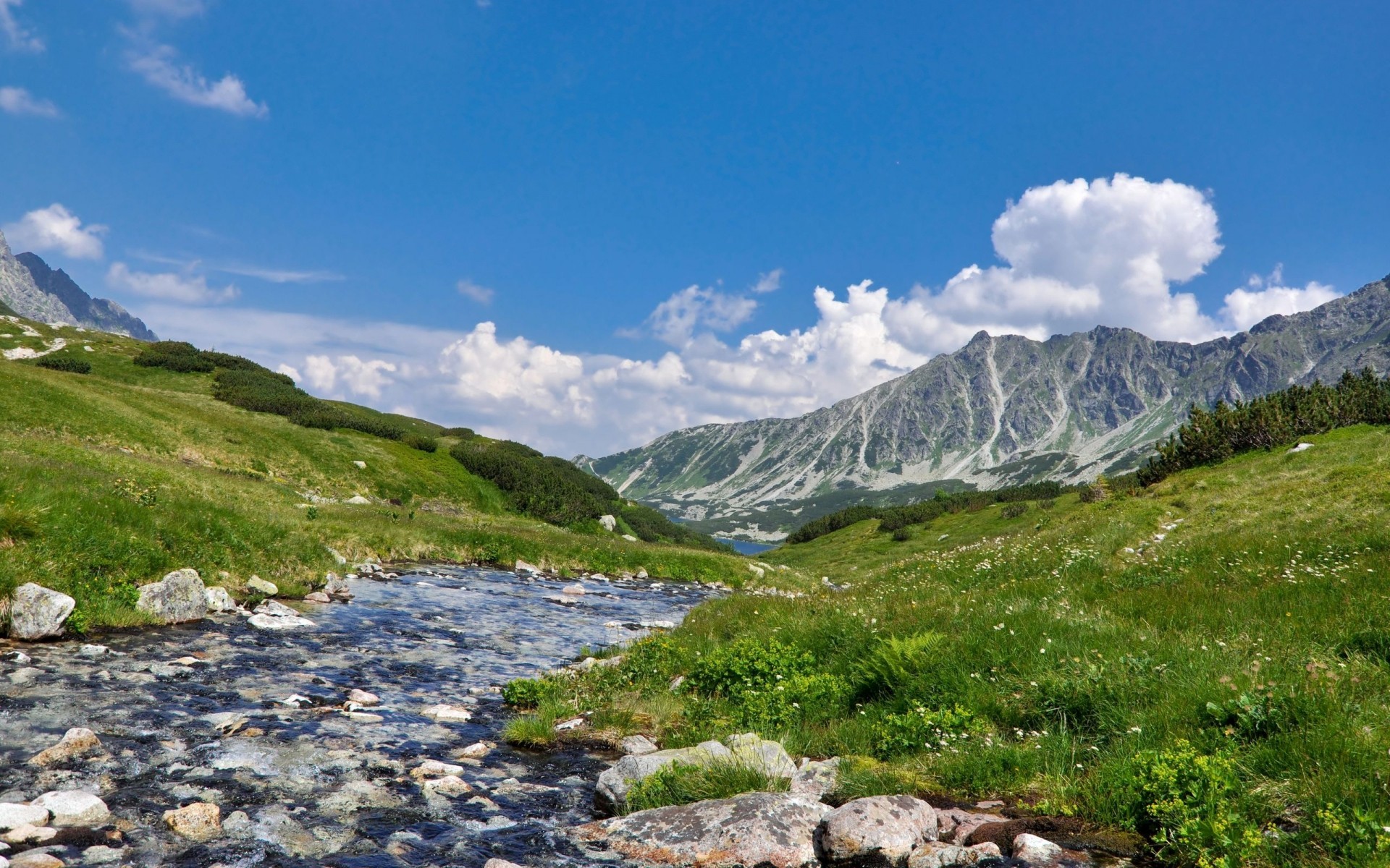 landschaft berge natur reisen landschaft wasser himmel im freien schnee sommer rock wandern gras tal landschaftlich see natur tapete