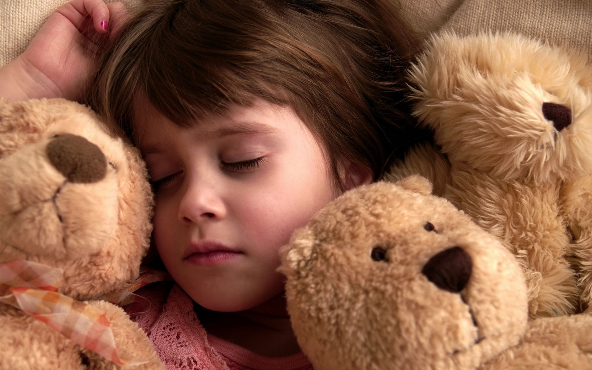 crianças dormindo teddy fofa bebê brinquedo luxuoso pequeno pele para baixo solteiro mamífero família abraços bebê prazer amor dormir