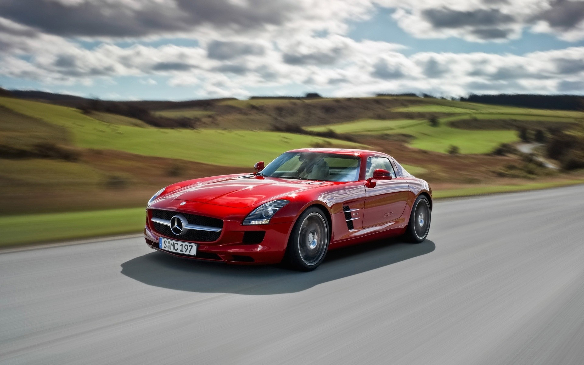 mercedes-benz coche prisa acción negro coche mediodía carrera asfalto competencia mercedes-benz sls sls amg