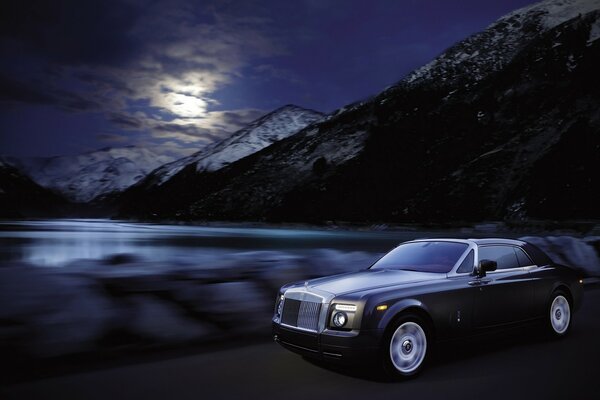 Rolls royce coche de viaje