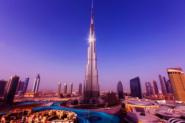 Unique architecture and the tallest skyscrapers in the UAE