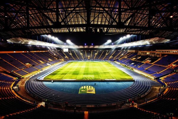 Grande estádio desportivo em cima