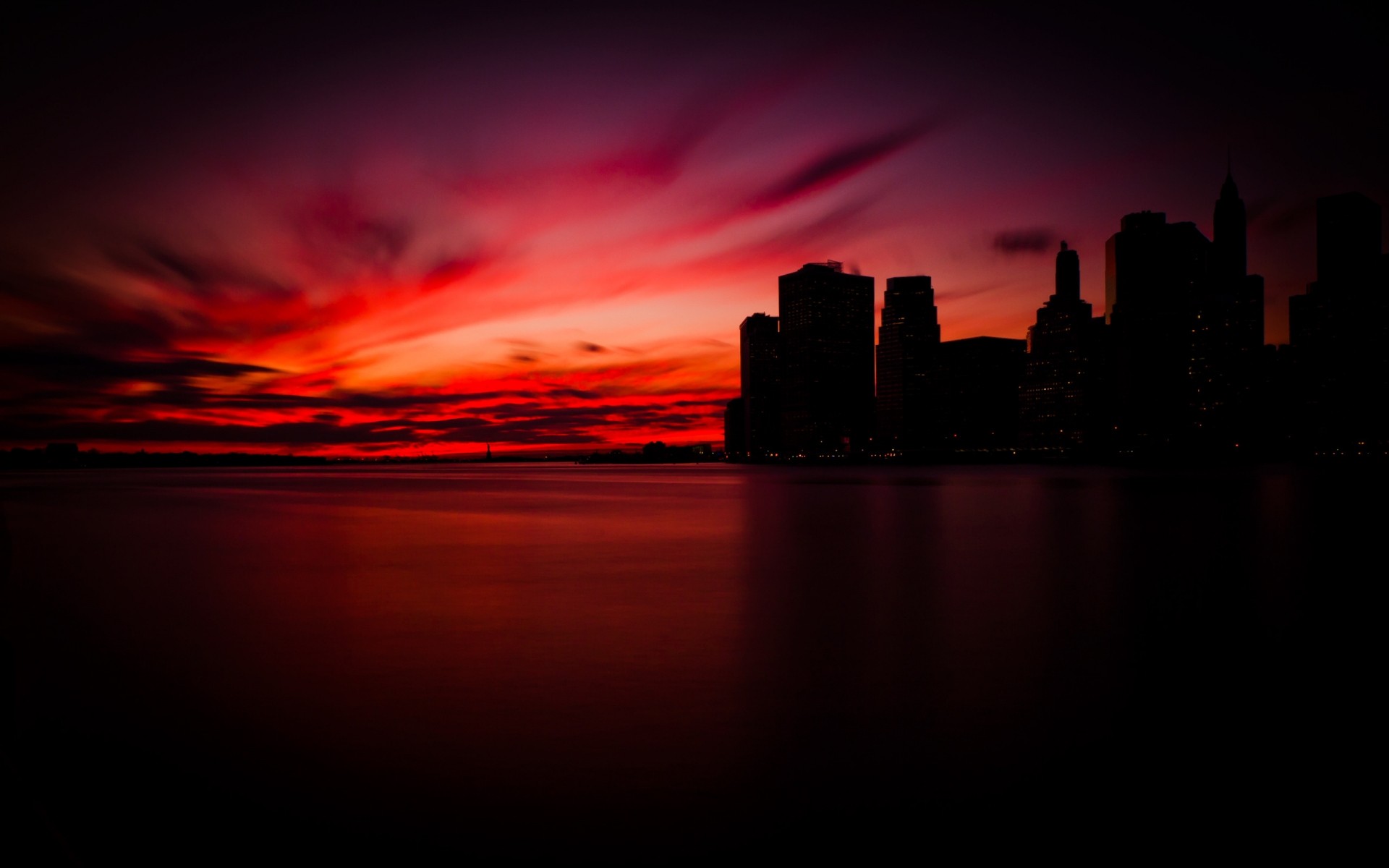 paysage coucher de soleil crépuscule soir aube eau ciel lune skyline