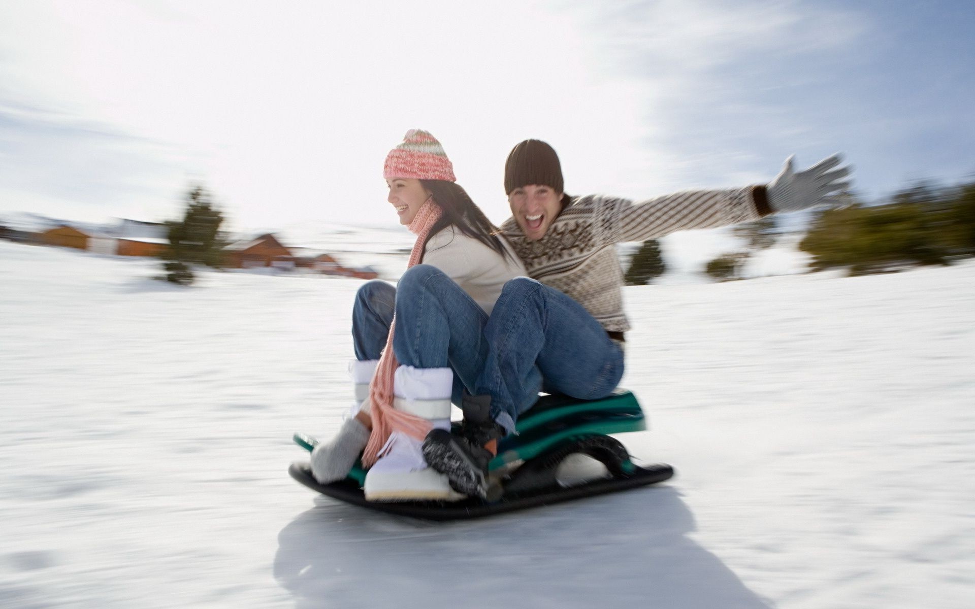 couples amoureux neige plaisir hiver homme enfant adulte union femme plaisir deux loisirs amour loisirs fille à l extérieur bonheur