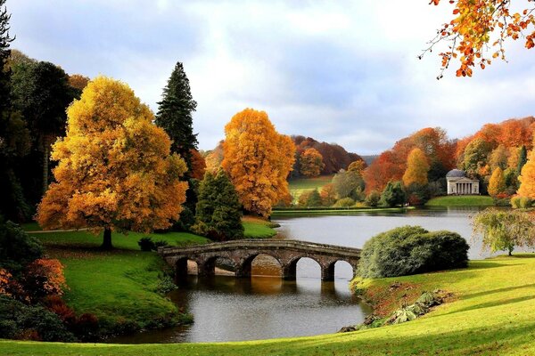 秋天，英国，美丽的景色