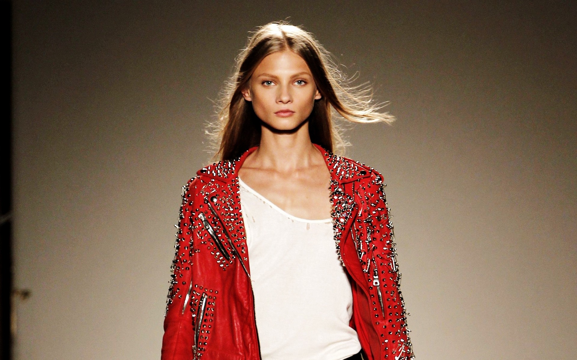 портрет мода женщина девушка модель носить взрослый красивые один сексуальный студия довольно платье гламур