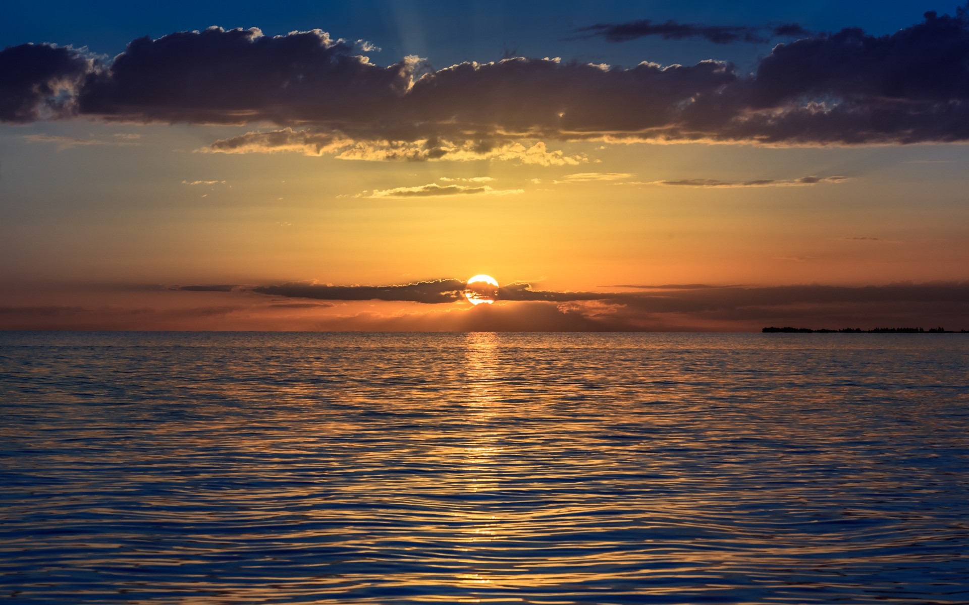 landschaft sonnenuntergang sonne dämmerung wasser meer ozean dämmerung abend reflexion gutes wetter sommer himmel landschaft strand wolken