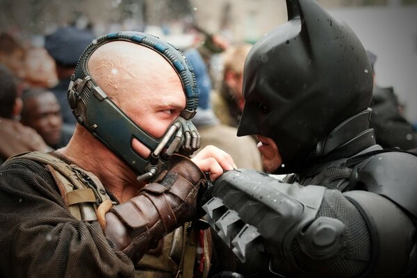 Filme. Batman. Guerra. Militar