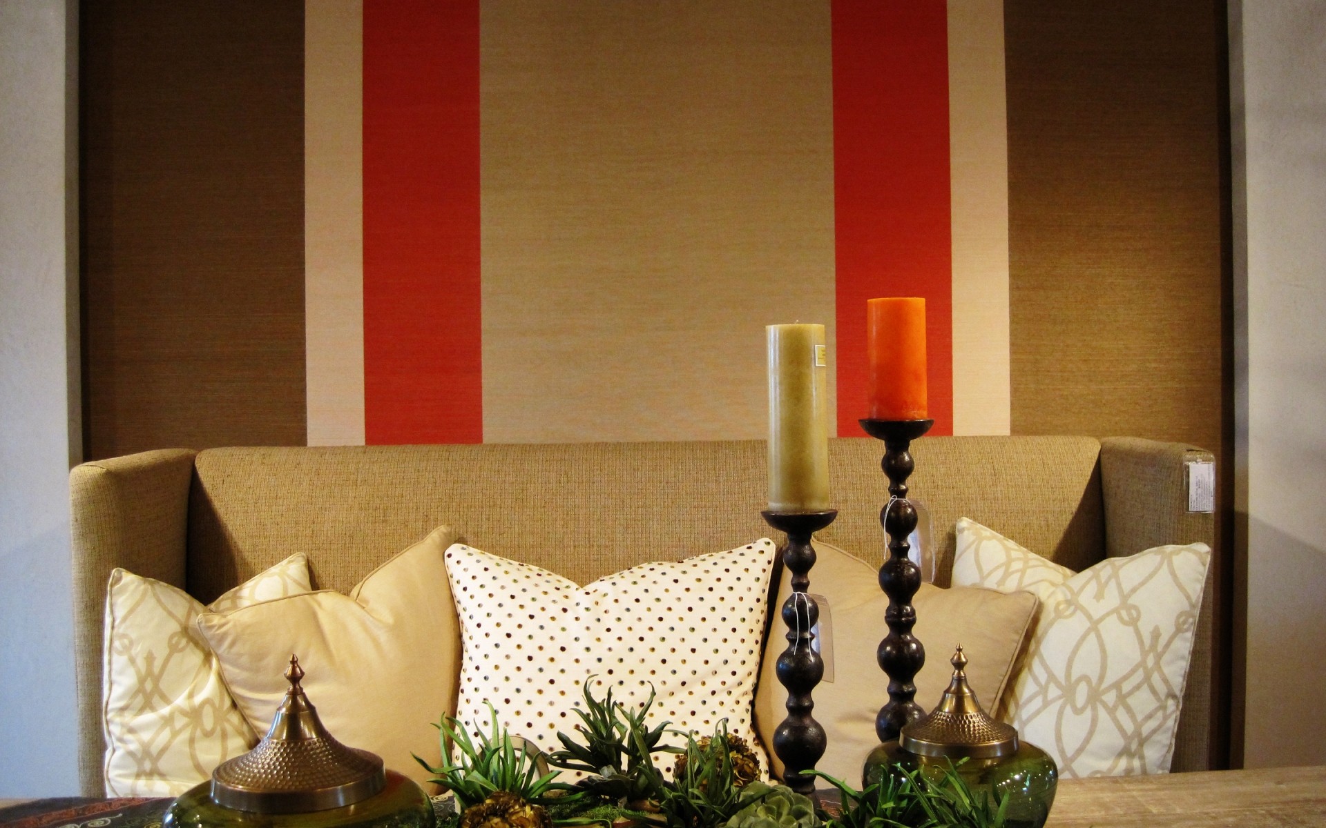 мебель в помещении номер свеча дизайн интерьера место лампа таблица релаксация роскошные отель украшения стул уютная диван семья свечи древесины натюрморт стены