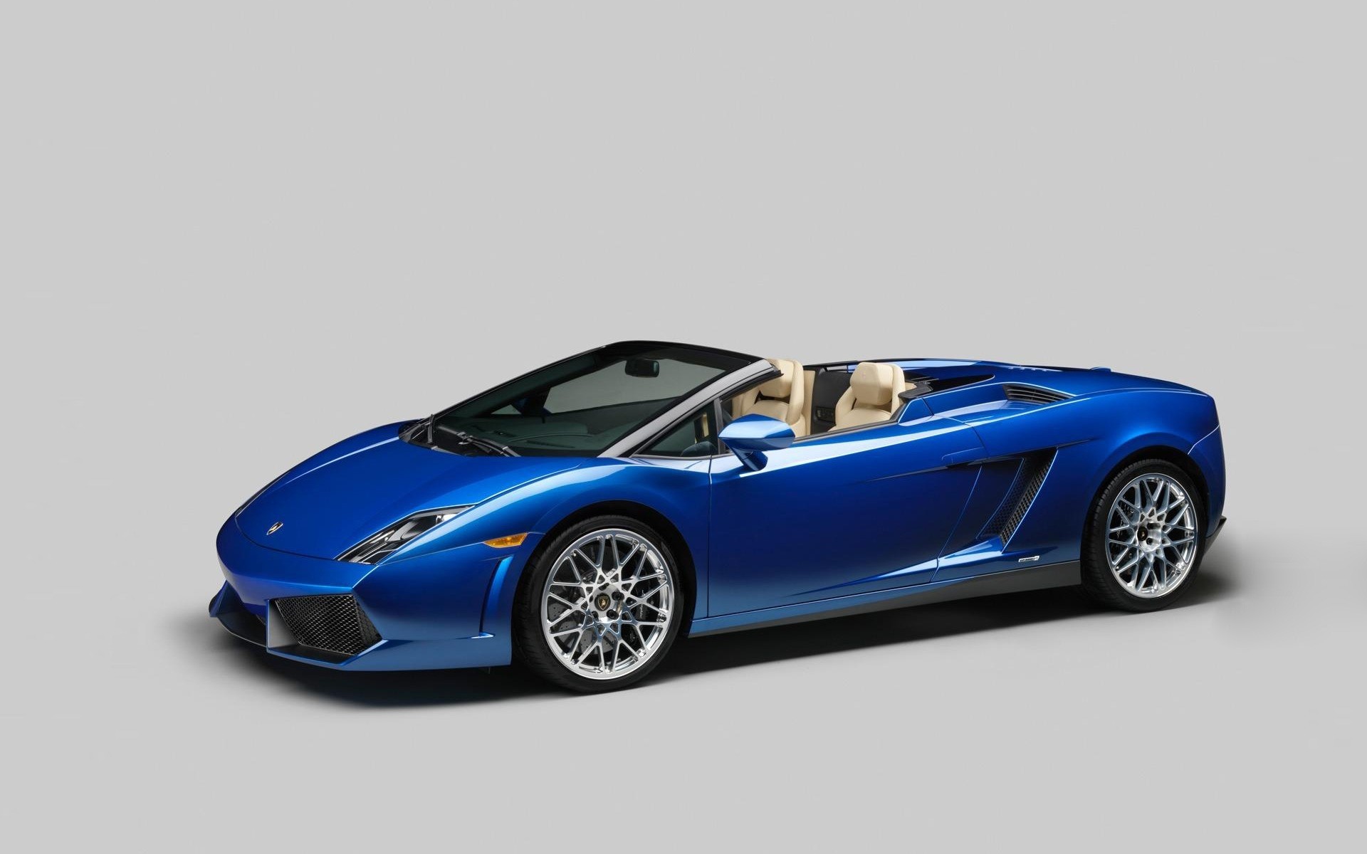 lamborghini auto auto räder coupé automobil fahren transportsystem schnell cabrio limousine motorhaube klassisch mittags beeilen sie sich lamborghini gallardo