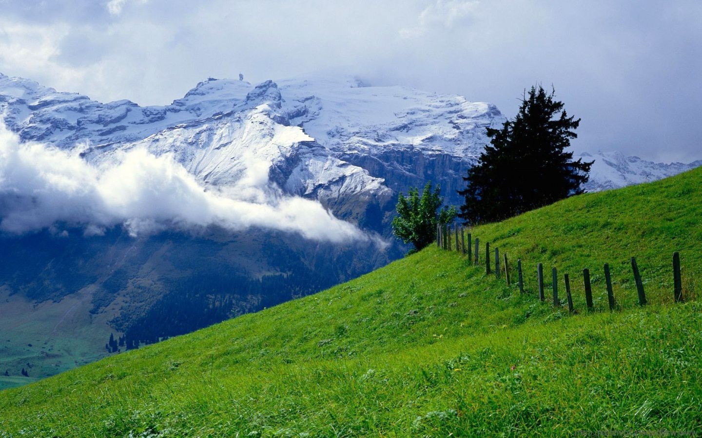 montañas montañas paisaje naturaleza nieve cielo al aire libre verano viajes colina escénico hierba valle madera