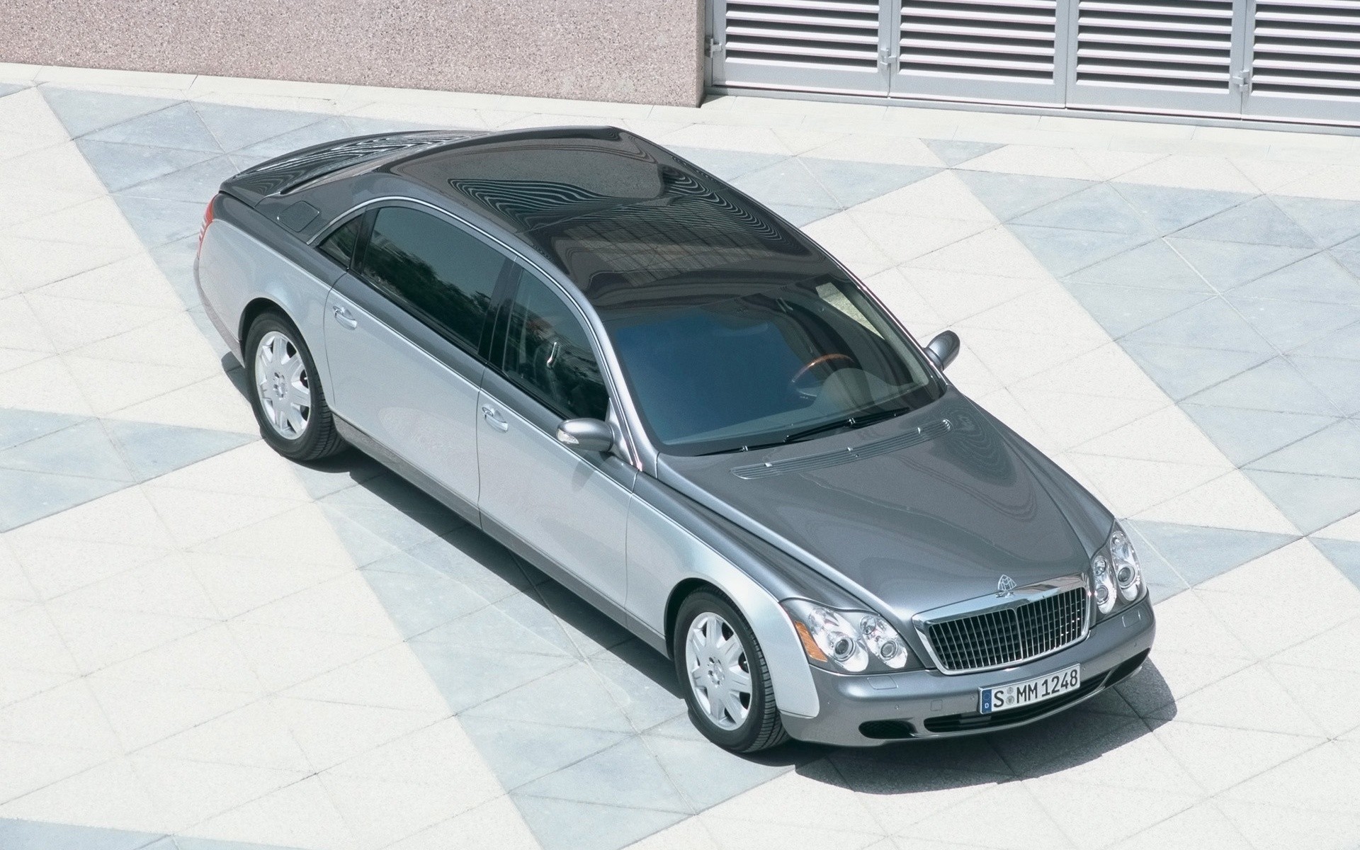 maybach araba araba tekerlekler otomotiv hızlı ulaşım sistemi kaldırım seyahat maybach 62