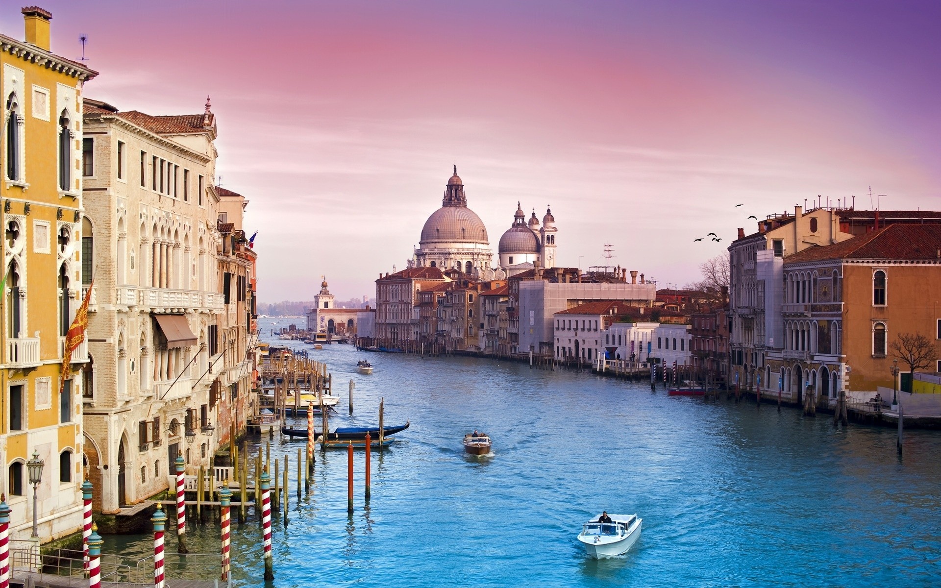 italy travel venetian architecture gondola water canal city outdoors sky dusk building tourism reflection old town traditional cityscape gondolier sunset