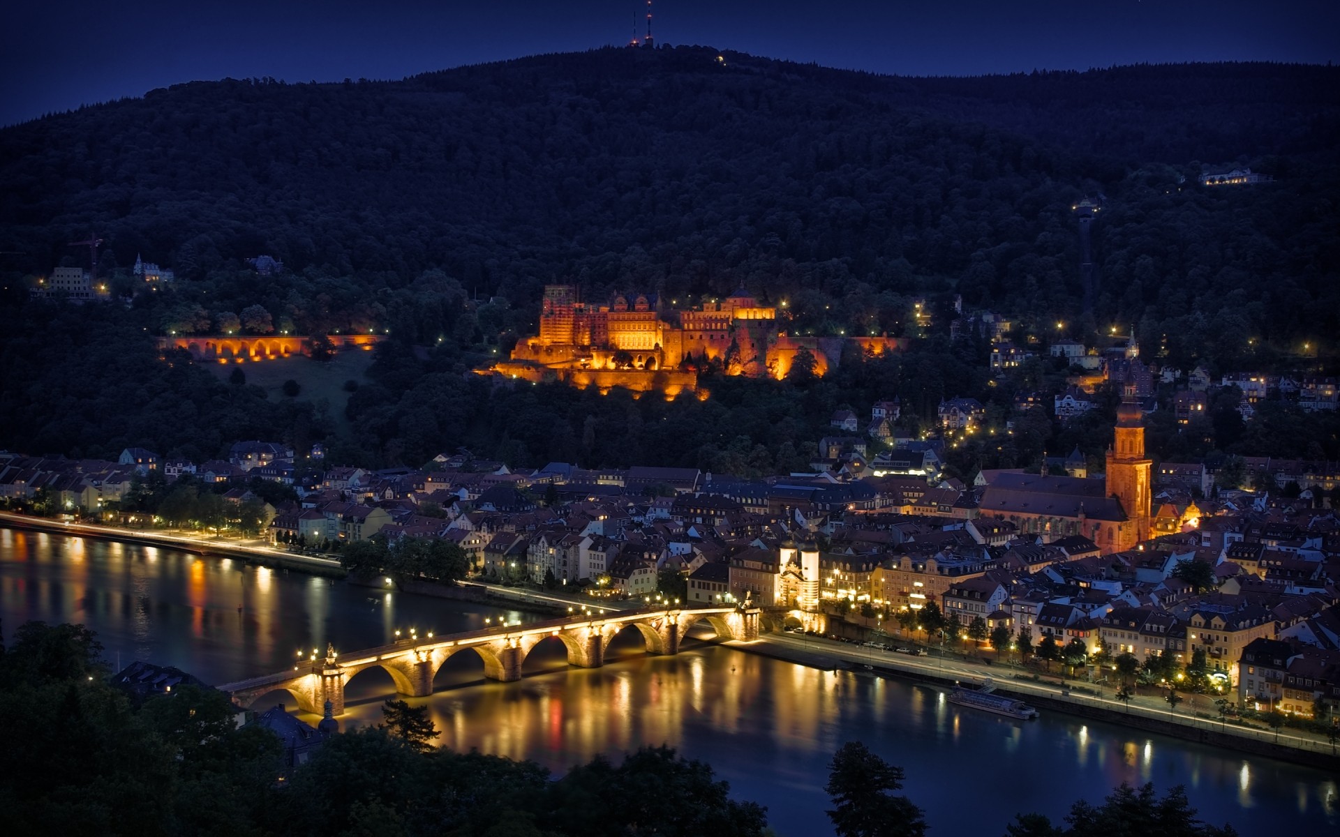 deutschland abend stadt reisen dämmerung wasser hintergrundbeleuchtung architektur stadt haus stadt licht fluss reflexion brücke skyline himmel im freien tourismus formen panorama