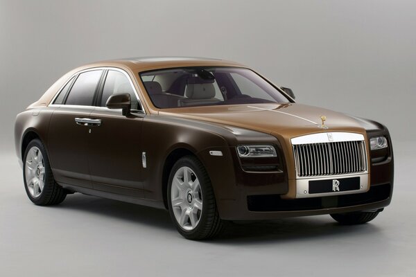 Rolls royce автомобиль фон полдень