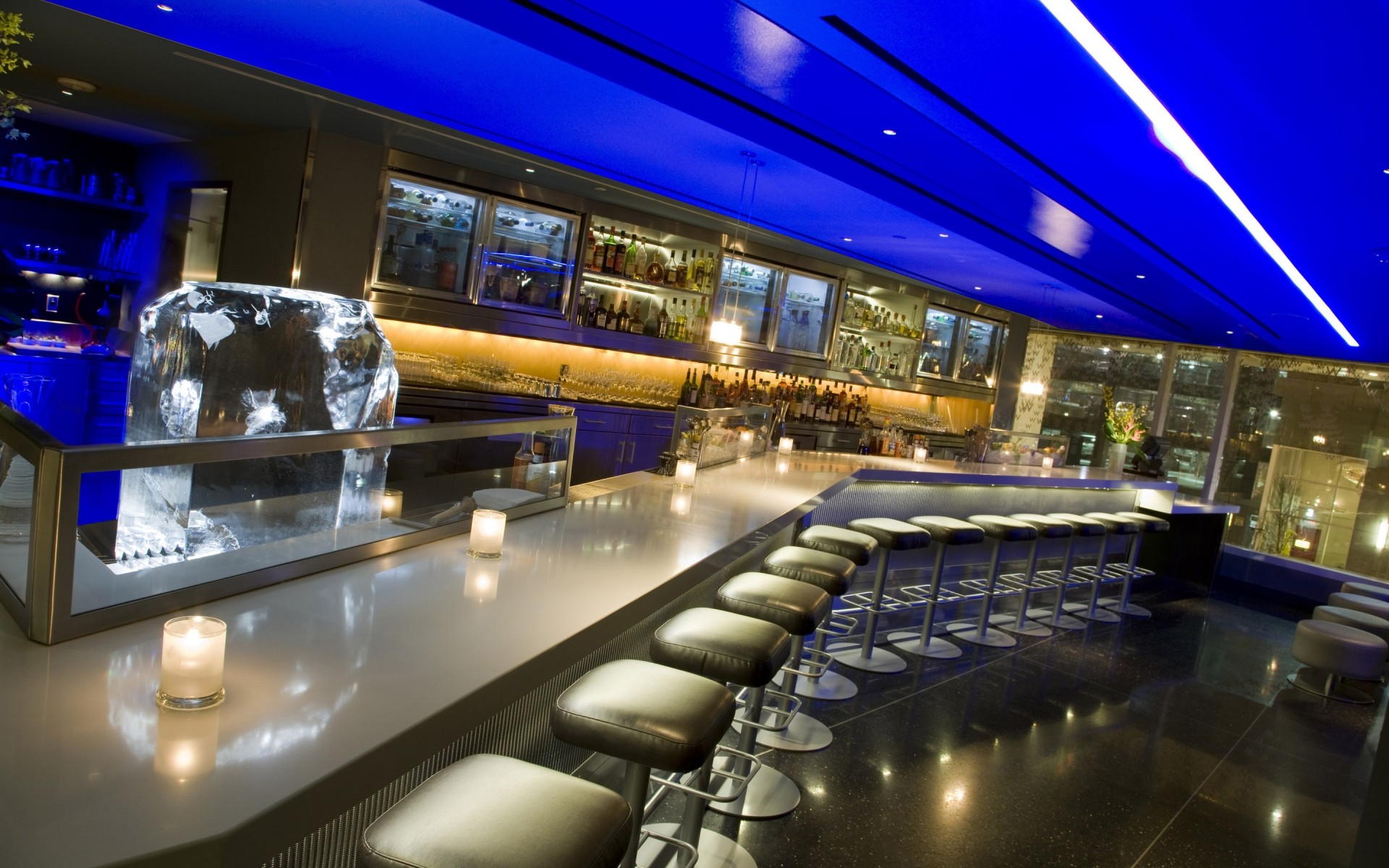 аэропорт отражение пробка бизнес в помещении город путешествия эскалатор свет городской дом торговый центр отель транспортная система архитектура ресторан внутри поезд стулья свечи напитки мебель стекло