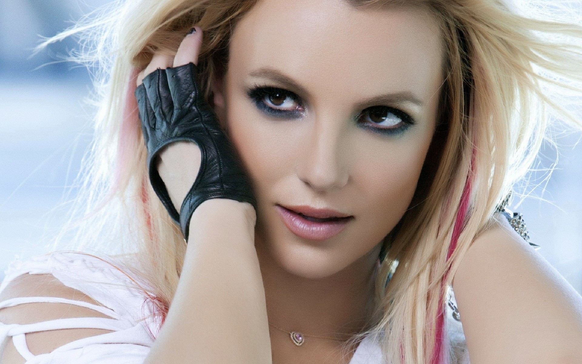 Britney Spears (Бритни Спирс) бесплатно