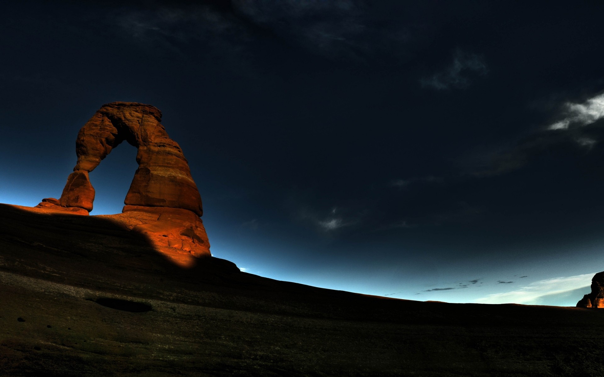 paisagens pôr do sol céu viagens paisagem ao ar livre noite amanhecer deserto crepúsculo montanhas lua rocha luz do dia luz silhueta arco rocha nascer do sol noite