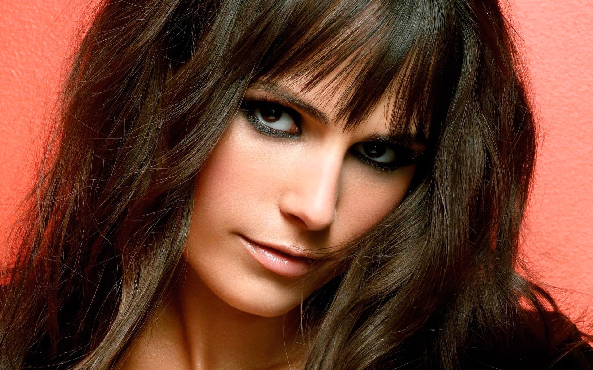 женщина девушка портрет мода модель волосы довольно сексуальный красивые глаз брюнетка молодой лицо долго милые гламур губы быстро актриса голливуд великолепный