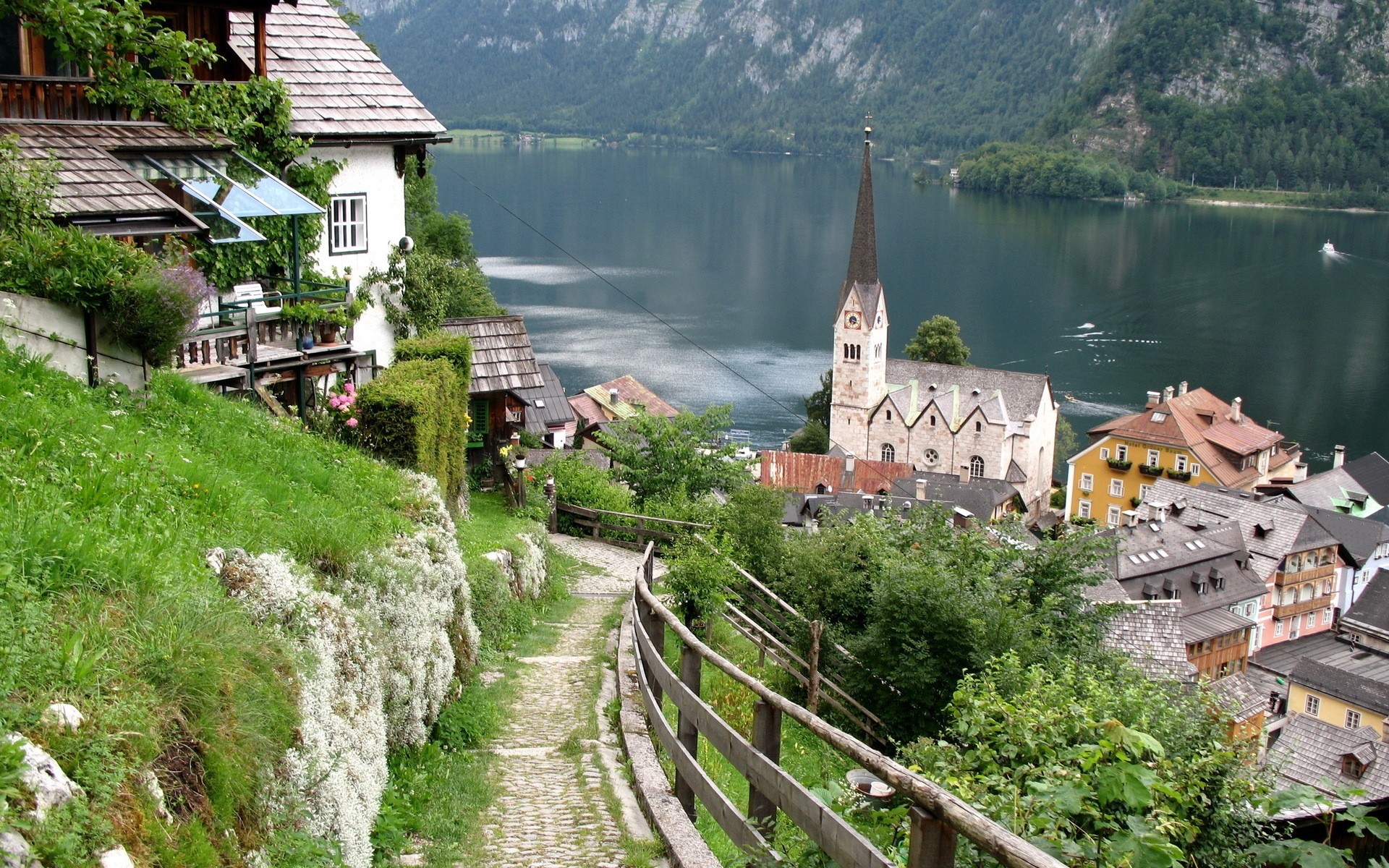 autres villes architecture voyage maison maison eau ville église tourisme à l extérieur vieux été paysage rivière vue toits ville ciel colline arbre village salzkammergut arrière-plan