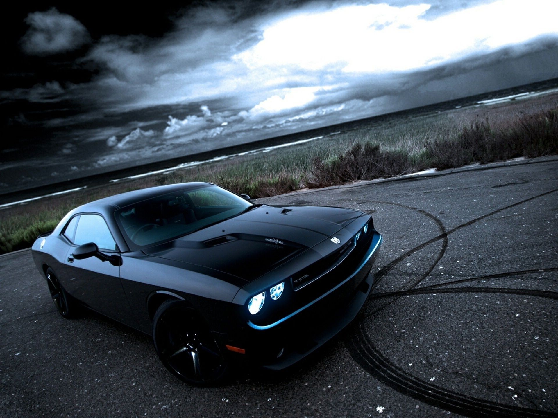 Dodge challenger drift car