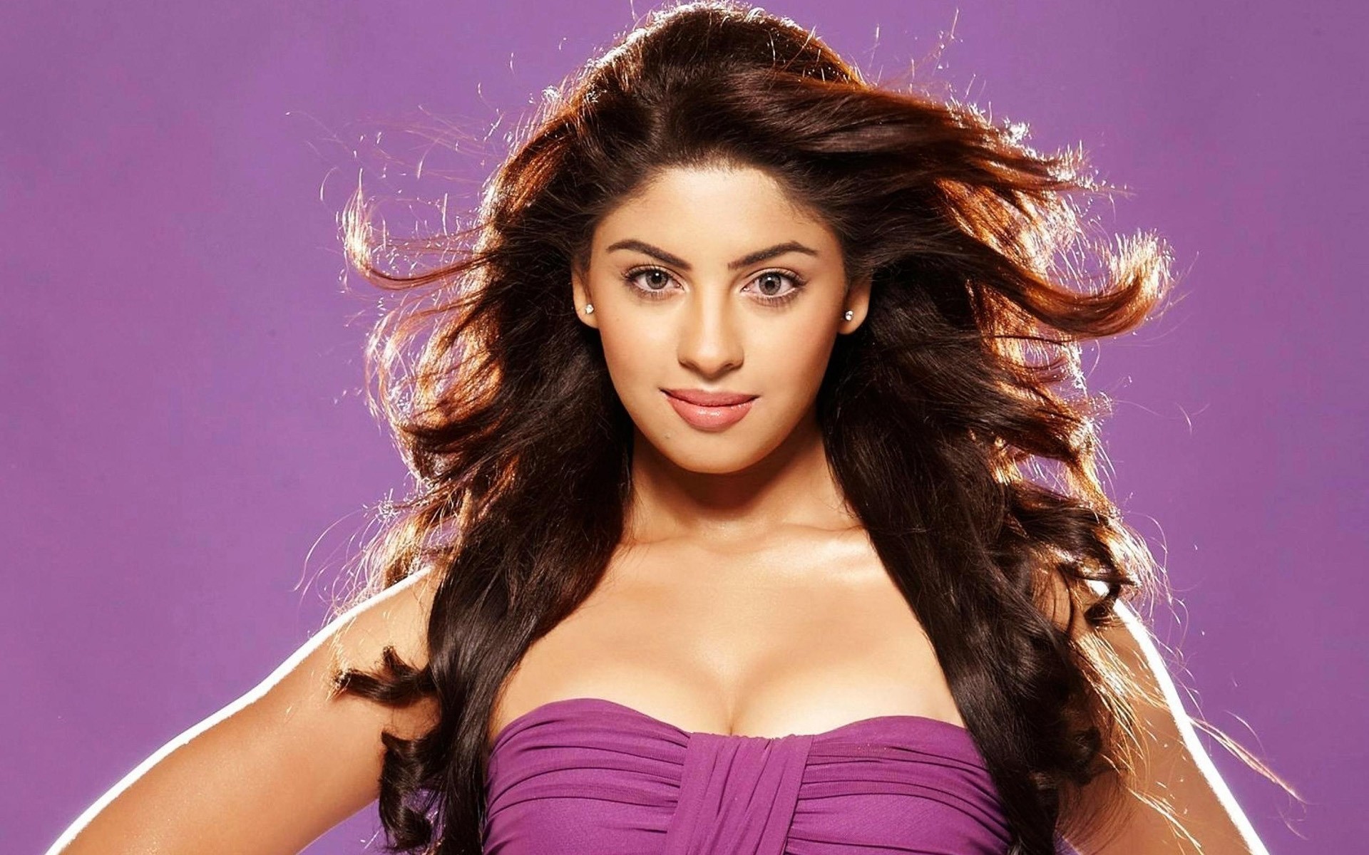 мода модель женщина гламур портрет девушка сексуальный волосы красивые прическа кожа ветер стиль роскошные индийская актриса рича gangopadhyay детка