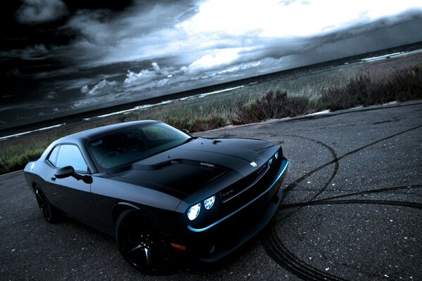 Auto Dodge Schwarz Dodge