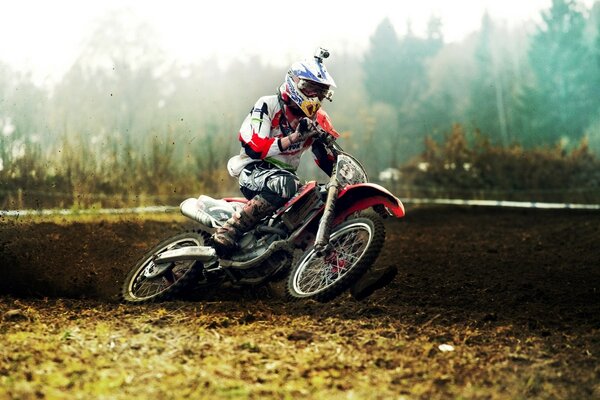 Gara di dirt bike