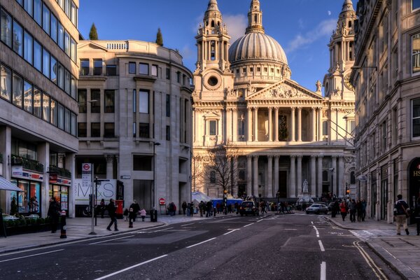 English streets in daylight