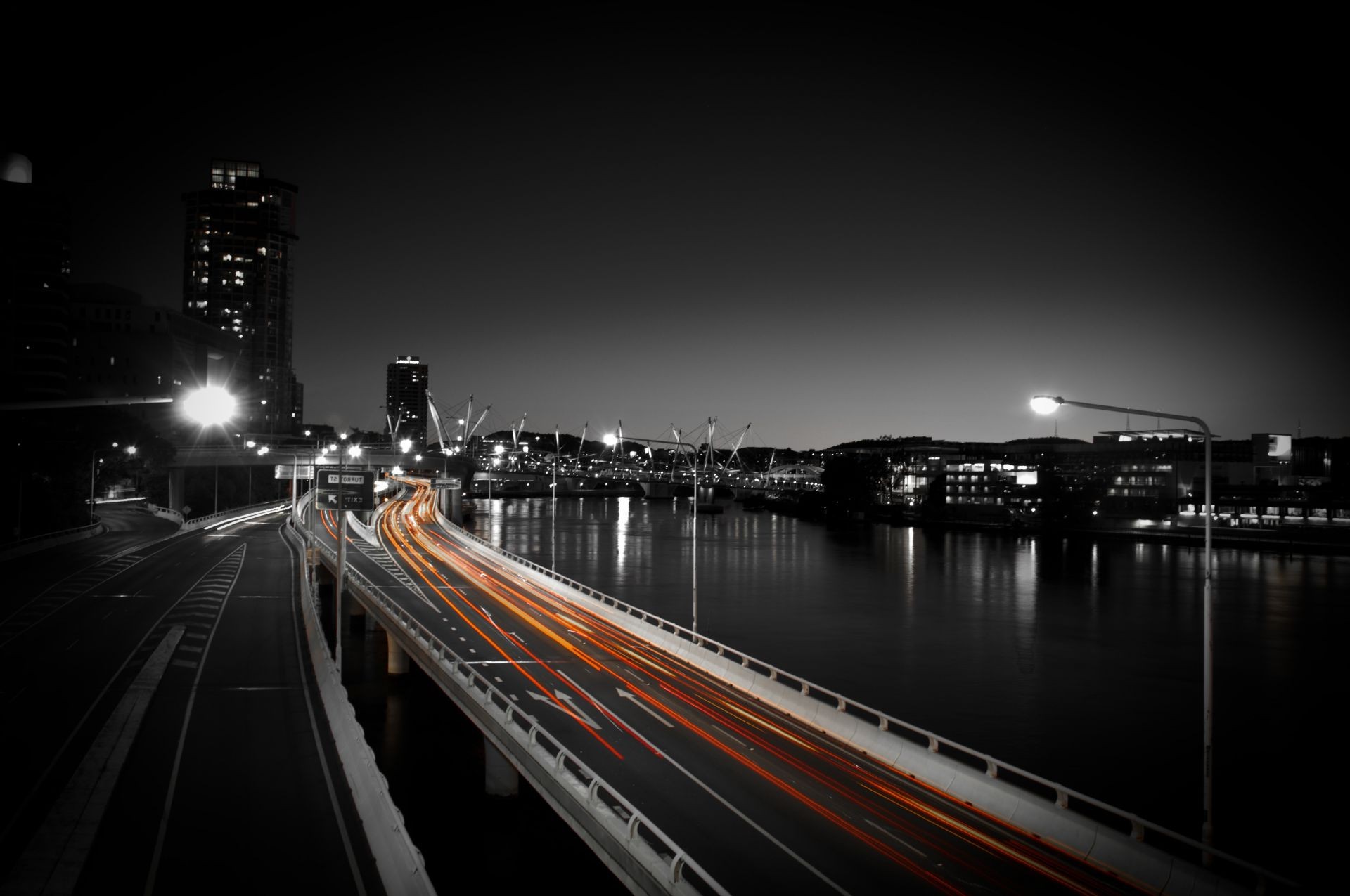 puentes puente ciudad noche crepúsculo sistema de transporte viajes agua calle centro de la ciudad carretera río urbano reflexión tráfico carretera arquitectura luz casa desenfoque ciudad