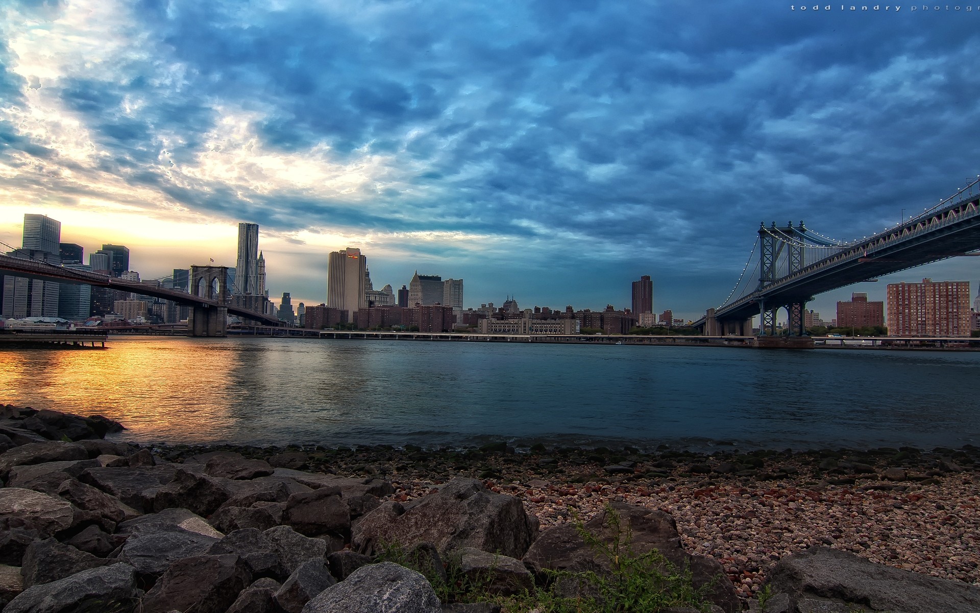 stati uniti d america acqua ponte tramonto architettura città viaggi fiume cielo crepuscolo skyline riflessione alba casa urbano città centro sistema di trasporto ponte sospeso sera ponte di new york città di new york dipinti di new york bna noi