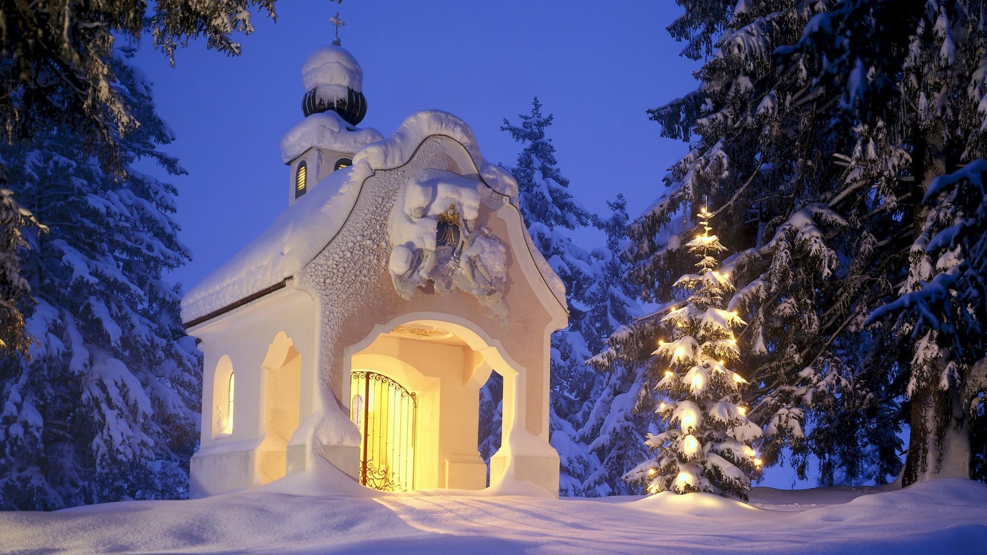 noël architecture religion ciel traditionnel voyage croix à l extérieur hiver église maison arbre or neige bois culture