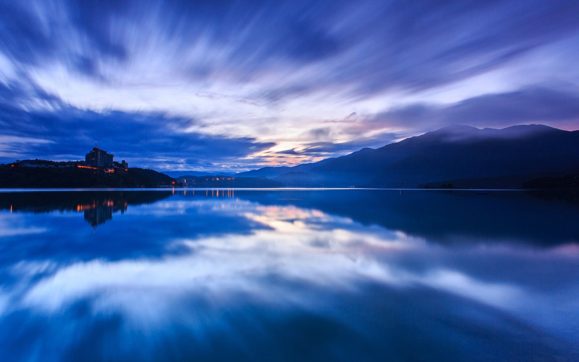 paisaje puesta de sol agua amanecer cielo crepúsculo mar noche océano viajes playa sol paisaje paisaje reflexión naturaleza lago noches azules paisaje nocturno