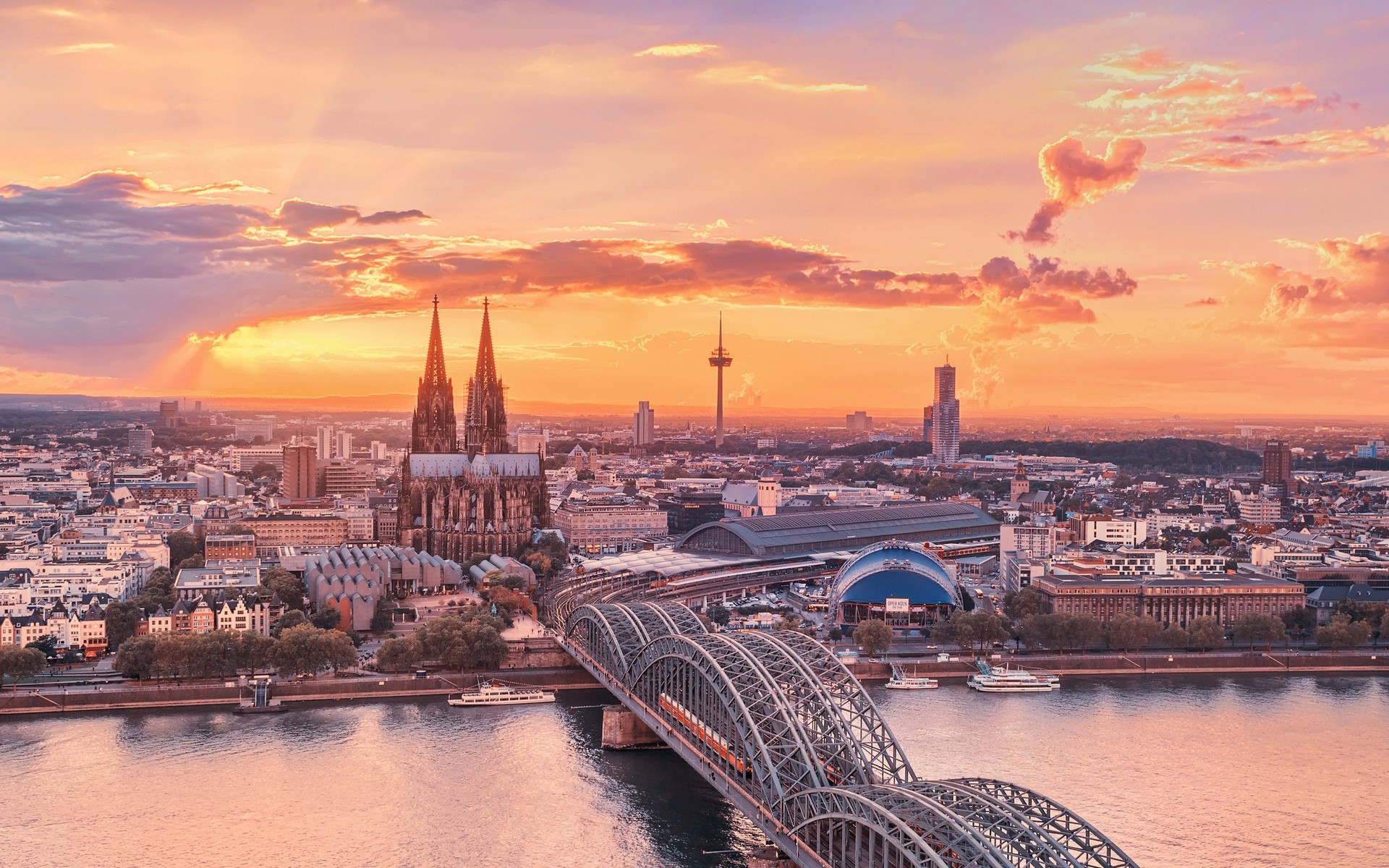 germania città architettura viaggi acqua fiume città ponte spettacolo punto di riferimento tramonto urbano turismo cattedrale casa skyline cielo città chiesa capitale reno sfondo