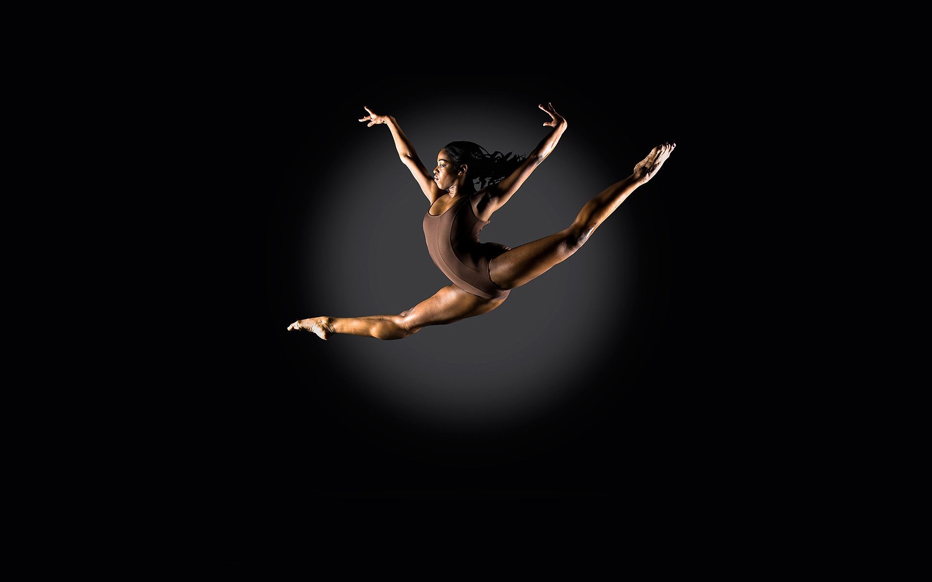 спорт балет ню женщина танцы один действие девушка баланс балерина танцор движения аджилити производительности взрослый умение