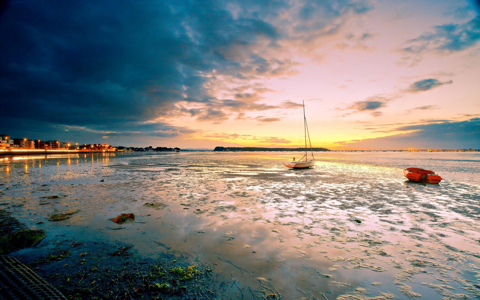 paesaggio acqua spiaggia tramonto mare oceano mare viaggi paesaggio alba sole cielo sabbia paesaggio crepuscolo barca sera isola estate baia lago notte