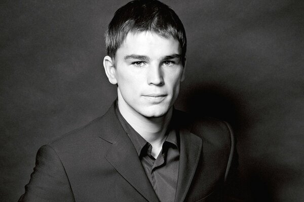 Josh Hartnett black and white photo