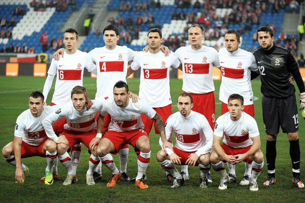 Squadra di calcio maschile allo stadio