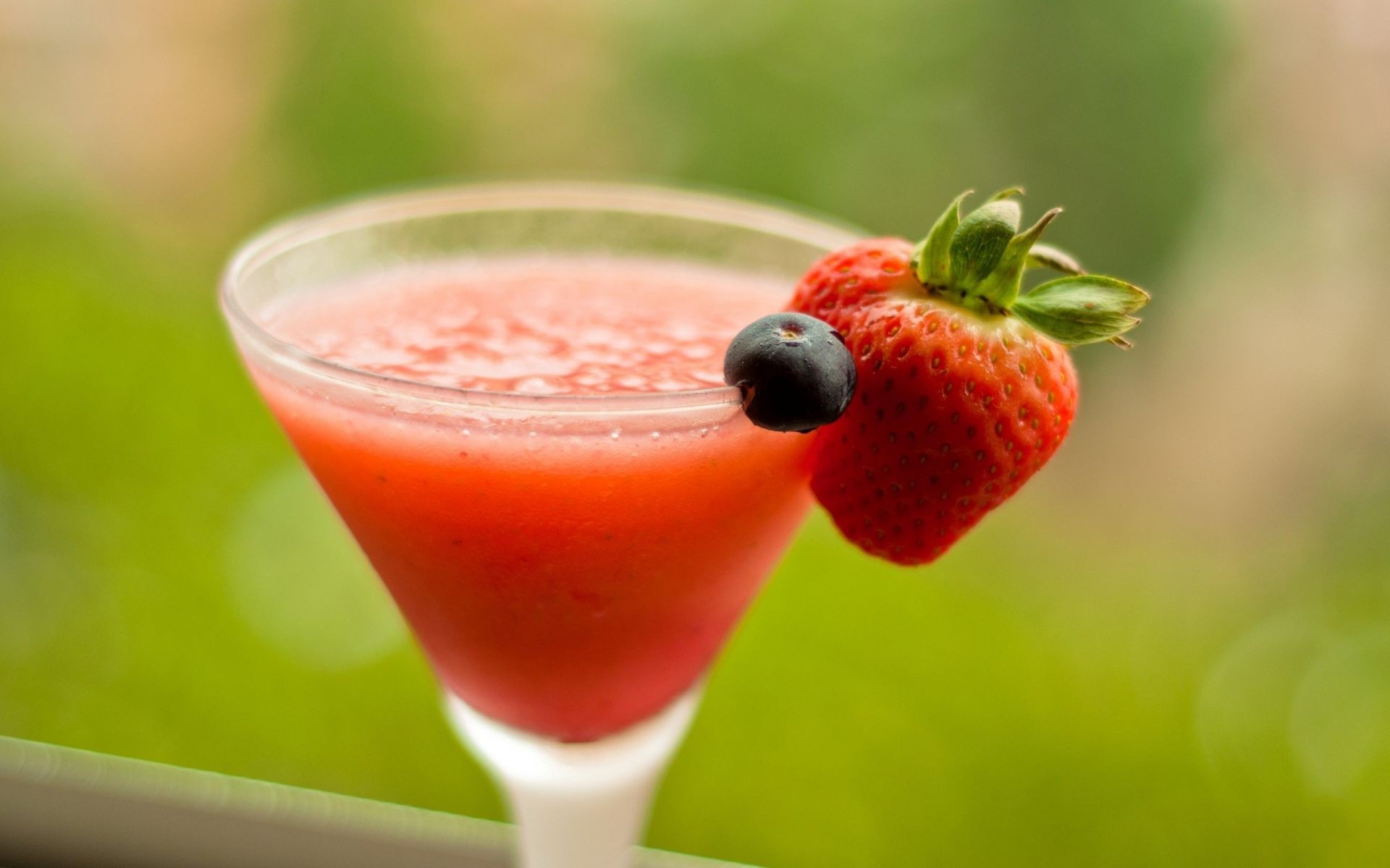 напитки фрукты сок сочные здоровья еда клубничный лист лето ягодка вкусные питание тропический