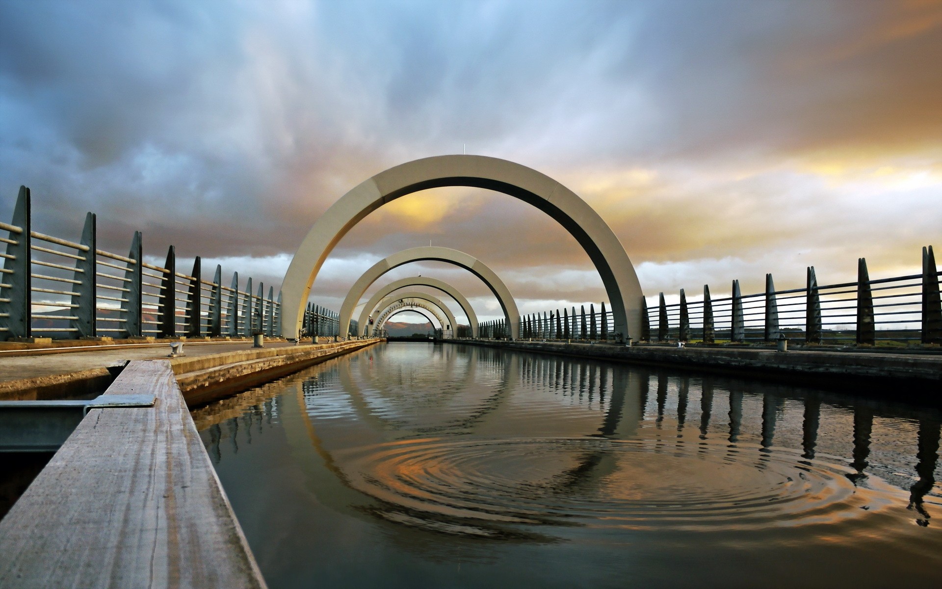 großbritannien wasser brücke sonnenuntergang himmel fluss reflexion meer dämmerung pier reisen sonne natur strand ozean see stadt licht liegeplatz landschaft räder hintergrund