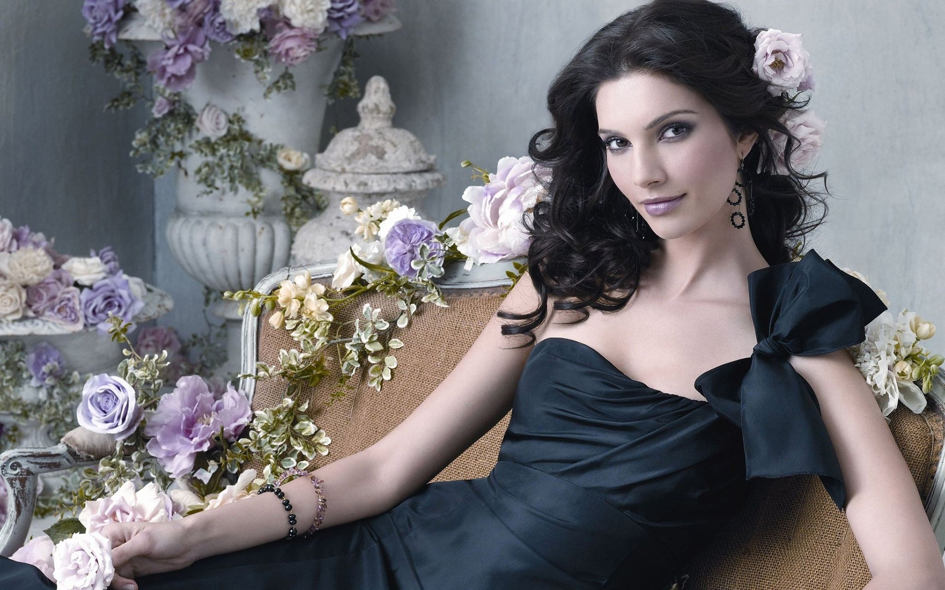 невеста букет свадьба цветок роза женщина платье красивые цветочная композиция вуаль мода портрет элегантный взрослый церемония романтический любовь модель для новобрачных актриса знаменитость алана фото гарза алана фото гарза алана де ла гарза