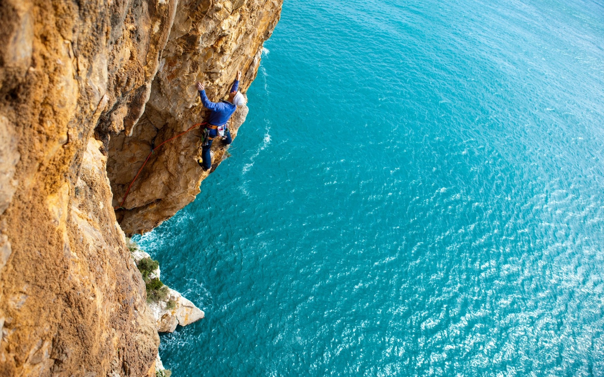 klettern wasser reisen urlaub meer sommer ozean natur türkis tropisch urlaub urlaub meer strand schwimmen im freien insel landschaft bergsteiger hintergrund