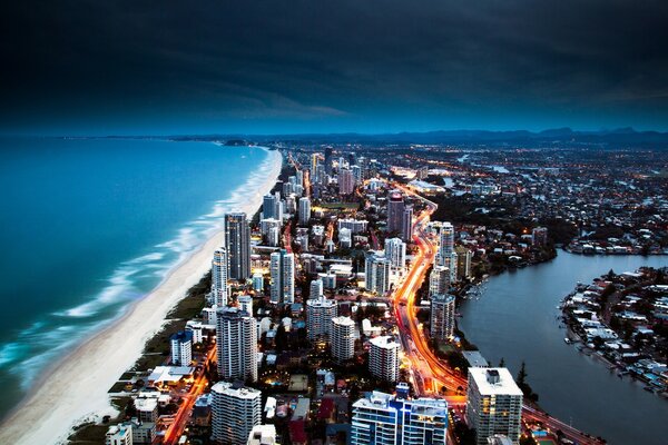 Die Metropole liegt am Meer